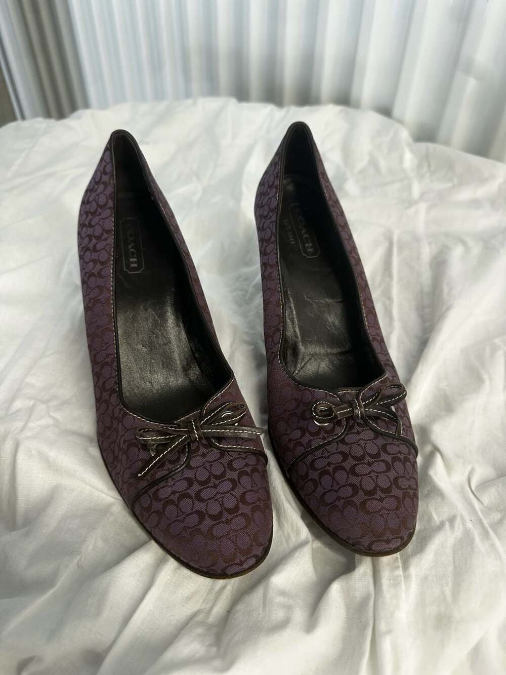Coach Signature Logo Purple Fabric Bow Pumps Size 9B